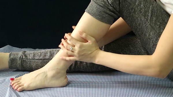 Hay bị chuột rút có phải do thiếu canxi? Bác sĩ cảnh báo 3 vấn đề nguy hiểm hơn nhưng ít người biết - 2